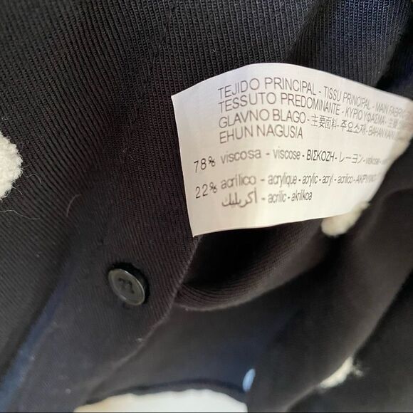 Zara-fuzzy Embroidered Puff Ball Long Sleeve Lightweight Button Down (Medium) - Picture 9 of 10